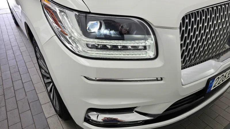 Lincoln Navigator