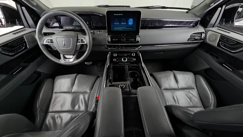 Lincoln Navigator