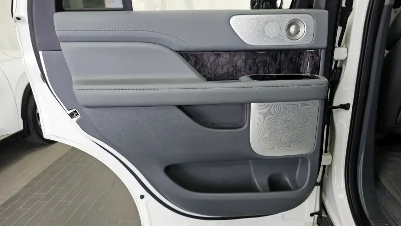 Lincoln Navigator