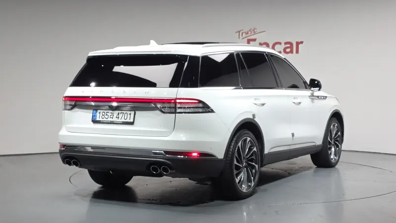 Lincoln Aviator