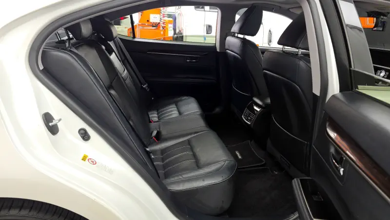 Lexus ES300h