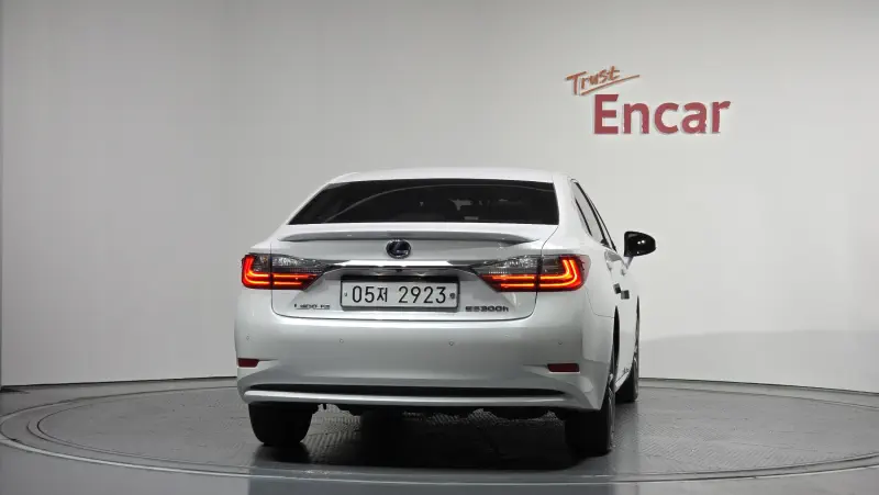 Lexus ES300h