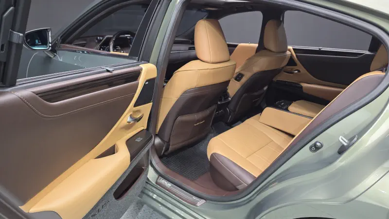 Lexus ES300h