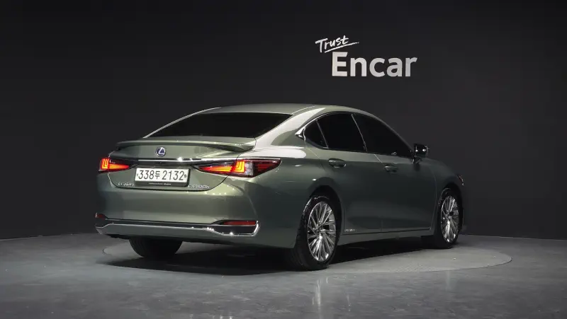 Lexus ES300h