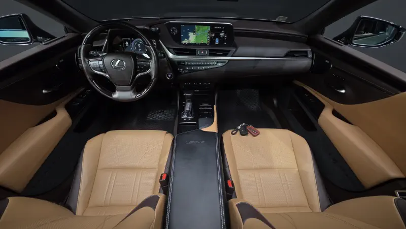 Lexus ES300h