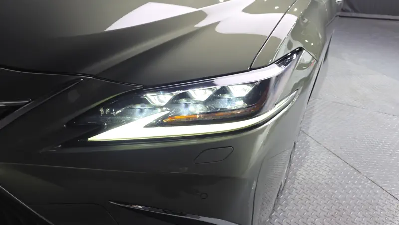 Lexus ES300h