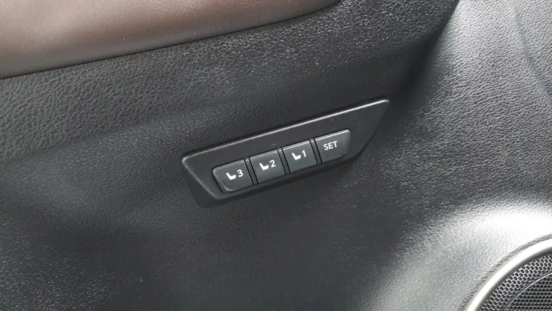 Lexus NX300h