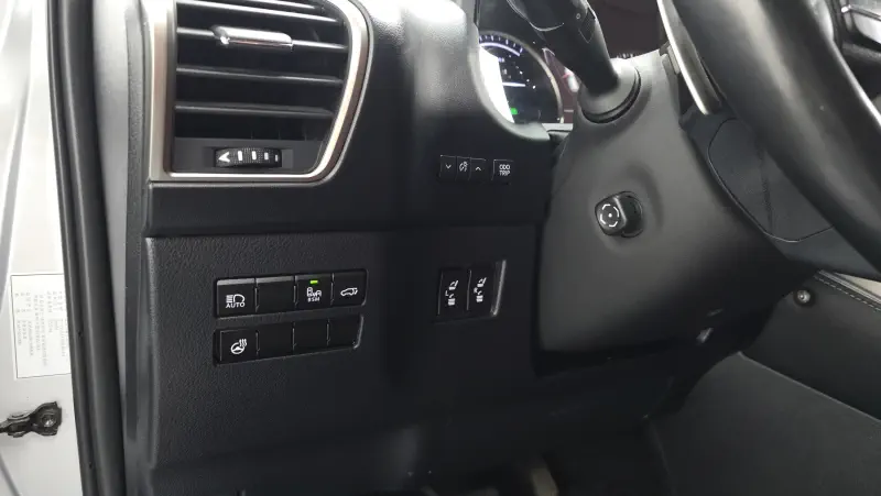Lexus NX300h