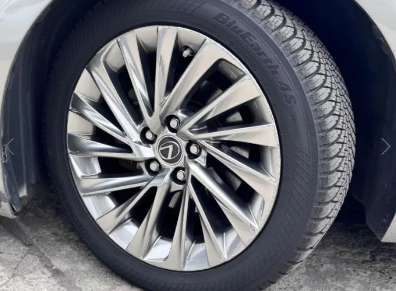Lexus ES300h
