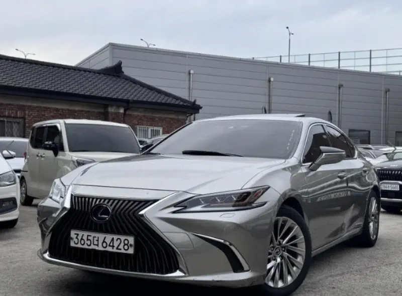 Lexus ES300h