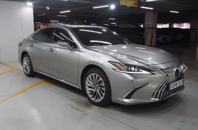 Lexus ES300h