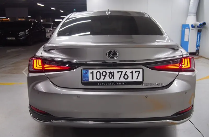 Lexus ES300h