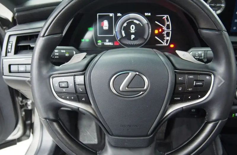 Lexus ES300h