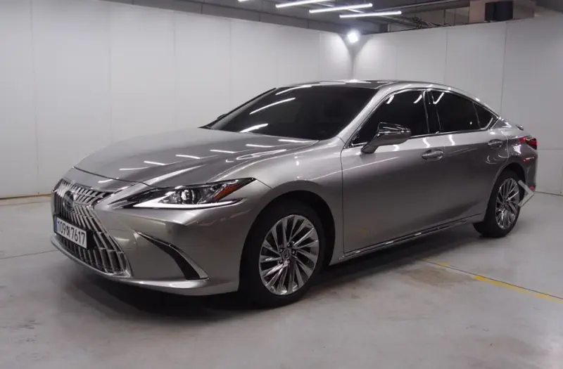 Lexus ES300h