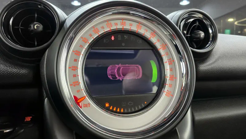 MINI Paceman