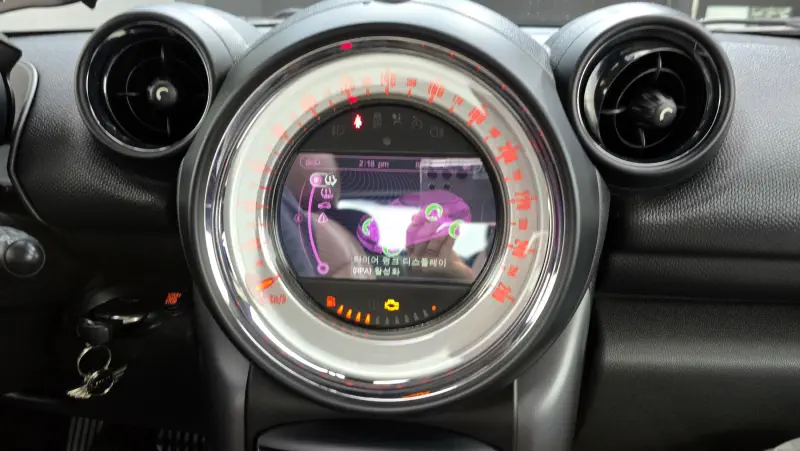 MINI Paceman