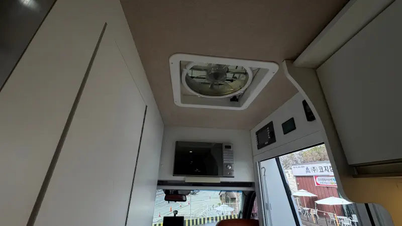Hyundai H1