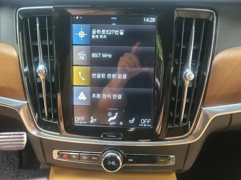 Volvo S90