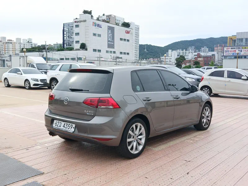 Volkswagen Golf