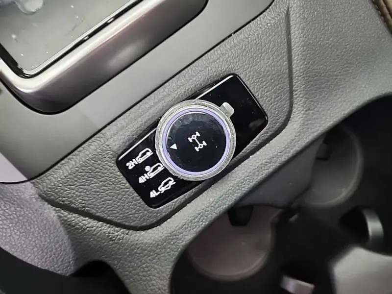 SsangYong Rexton Sports Khan