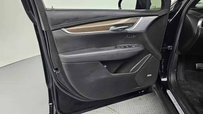 Cadillac XT6