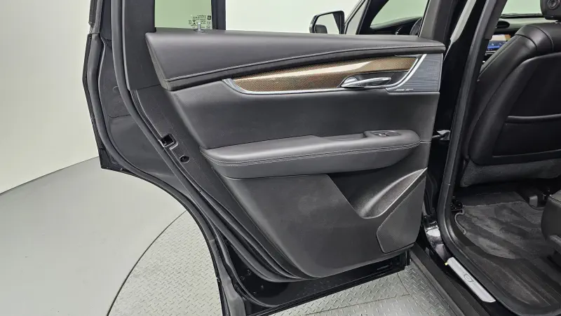 Cadillac XT6