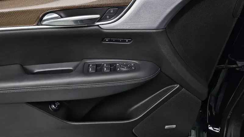 Cadillac XT6
