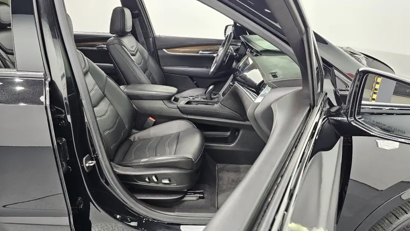Cadillac XT6