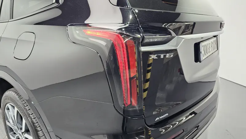 Cadillac XT6