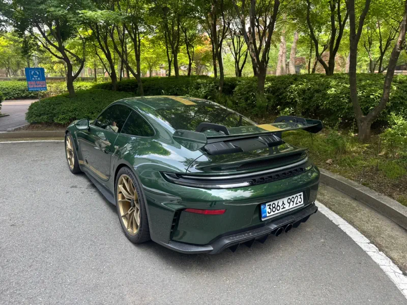 Porsche 911