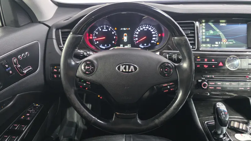 Kia K9