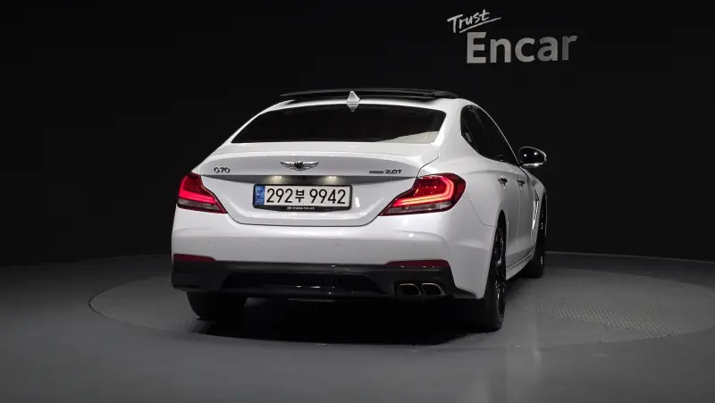 Genesis G70