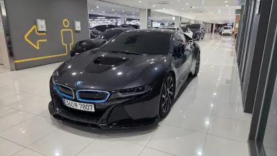 BMW i8
