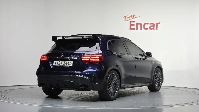 Mercedes-Benz GLA-Class