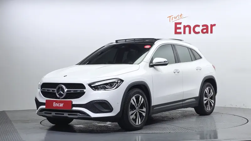 Mercedes-Benz GLA-Class