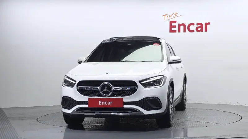 Mercedes-Benz GLA-Class