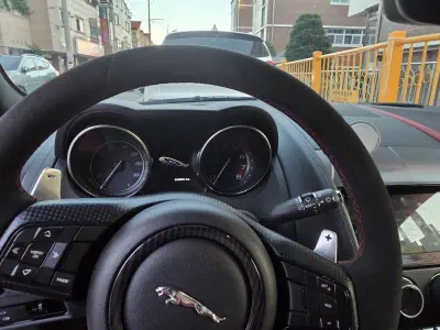 Jaguar F-Type