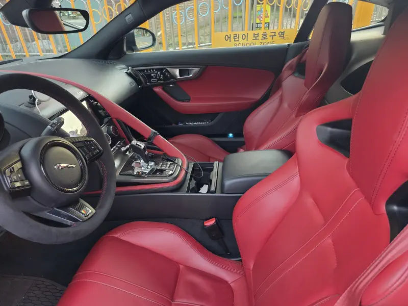 Jaguar F-Type