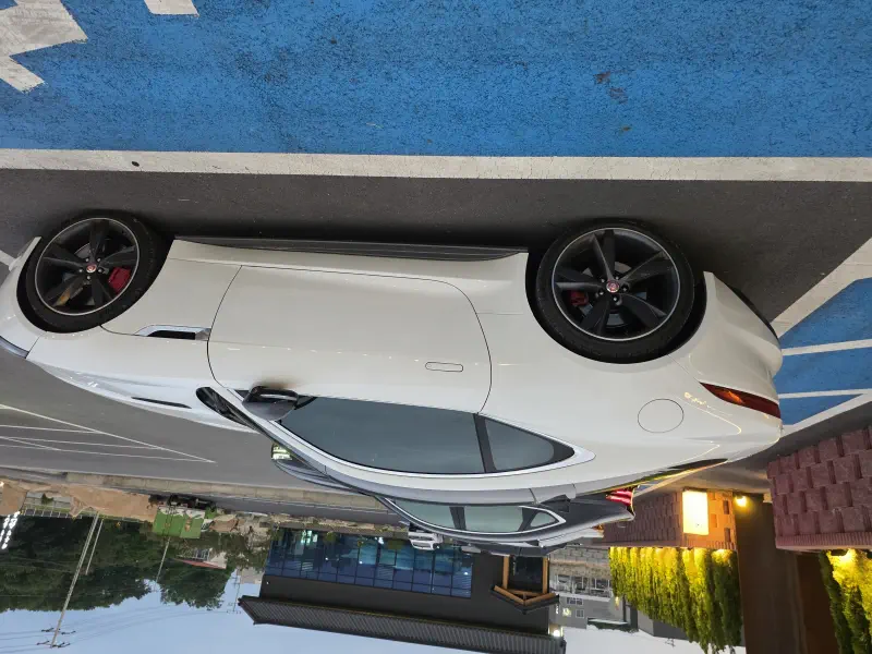 Jaguar F-Type