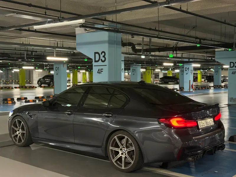 BMW M5