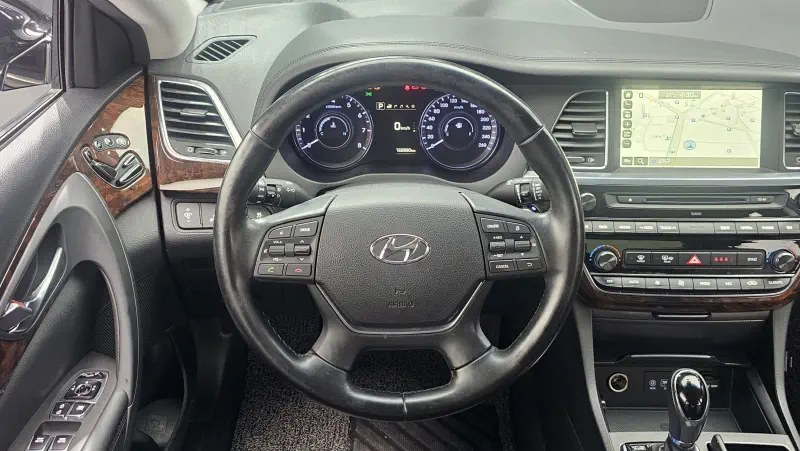 Hyundai Aslan