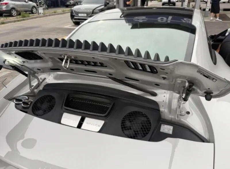 Porsche 911