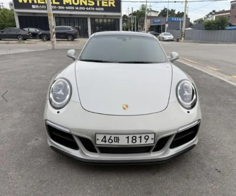 Porsche 911