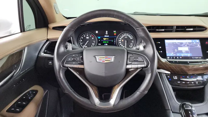 Cadillac XT6