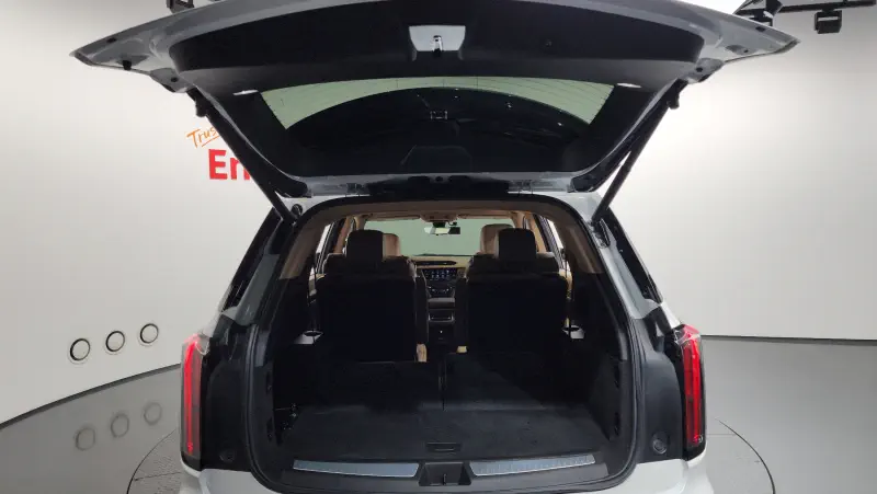 Cadillac XT6