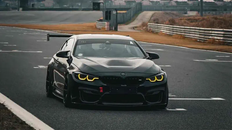 BMW M4