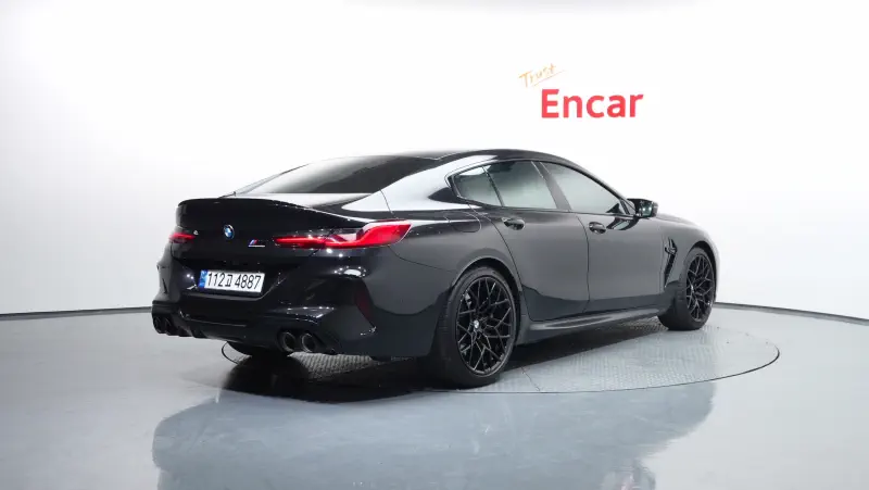 BMW M8