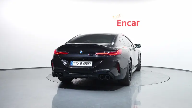 BMW M8