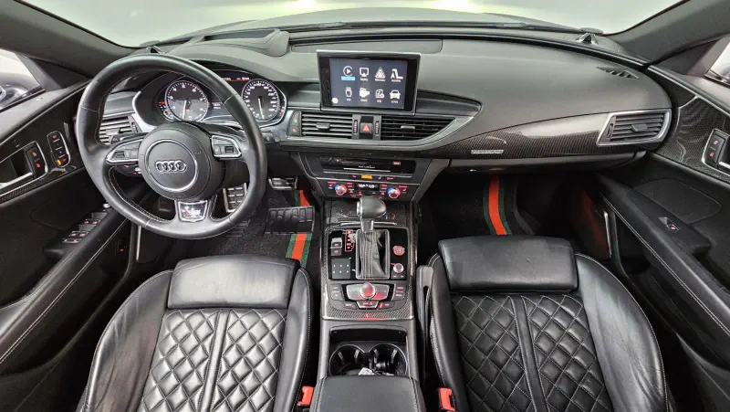 Audi S7