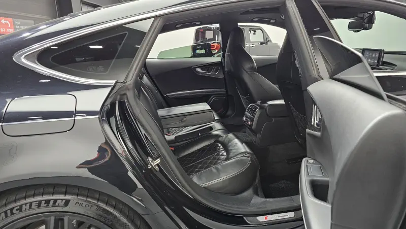 Audi S7
